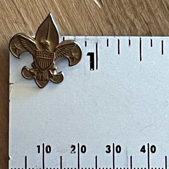 Vintage Boy Scouts Of America Eagle Bird Lapel Pin. Gold Tone PAT. 1911 - Picture 3 of 3